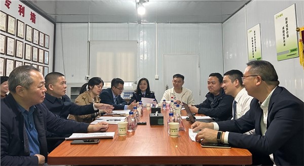 长沙经开区副主任赖坤明一行调研UG环球装备